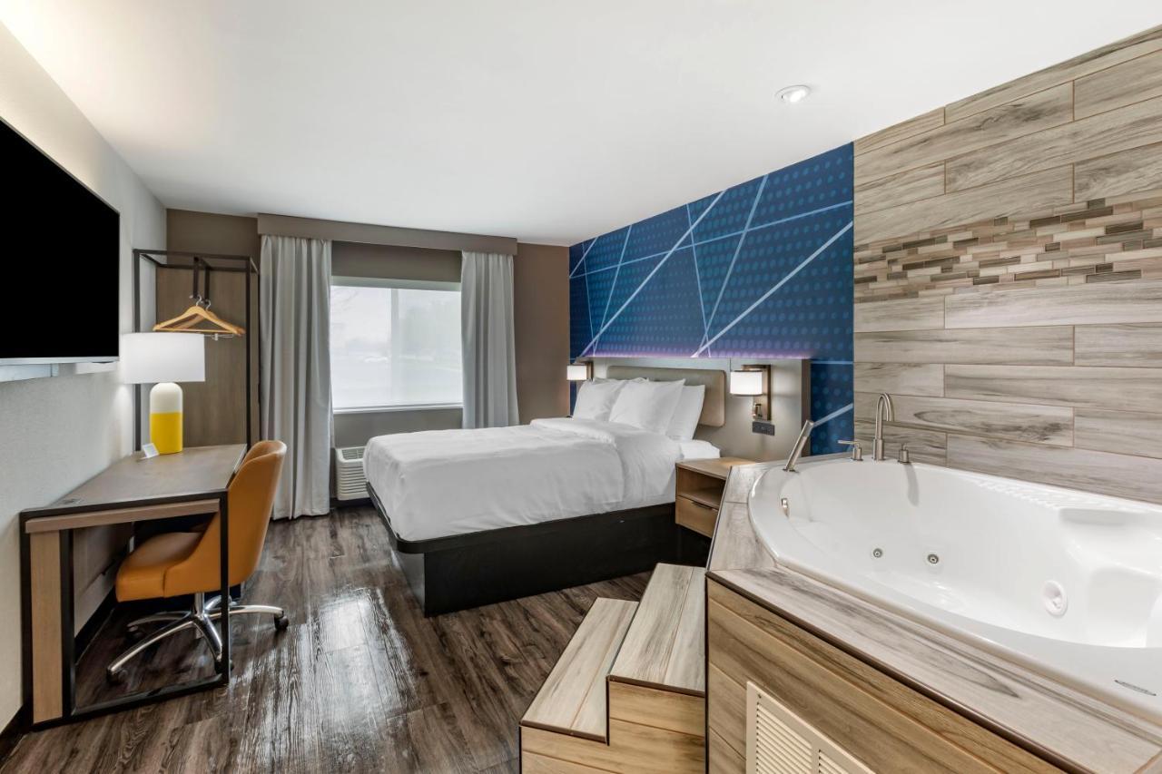 Comfort Inn Mount Pleasant - Расин Екстериор снимка